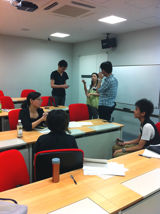 第4回ケース勉強会終了後の様子 第4回ケース勉強会終了後の様子